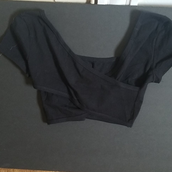 Criss cross crop top - Picture 4 of 5
